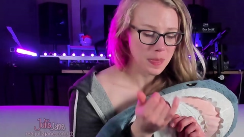 realjuliajane  12-02-2023